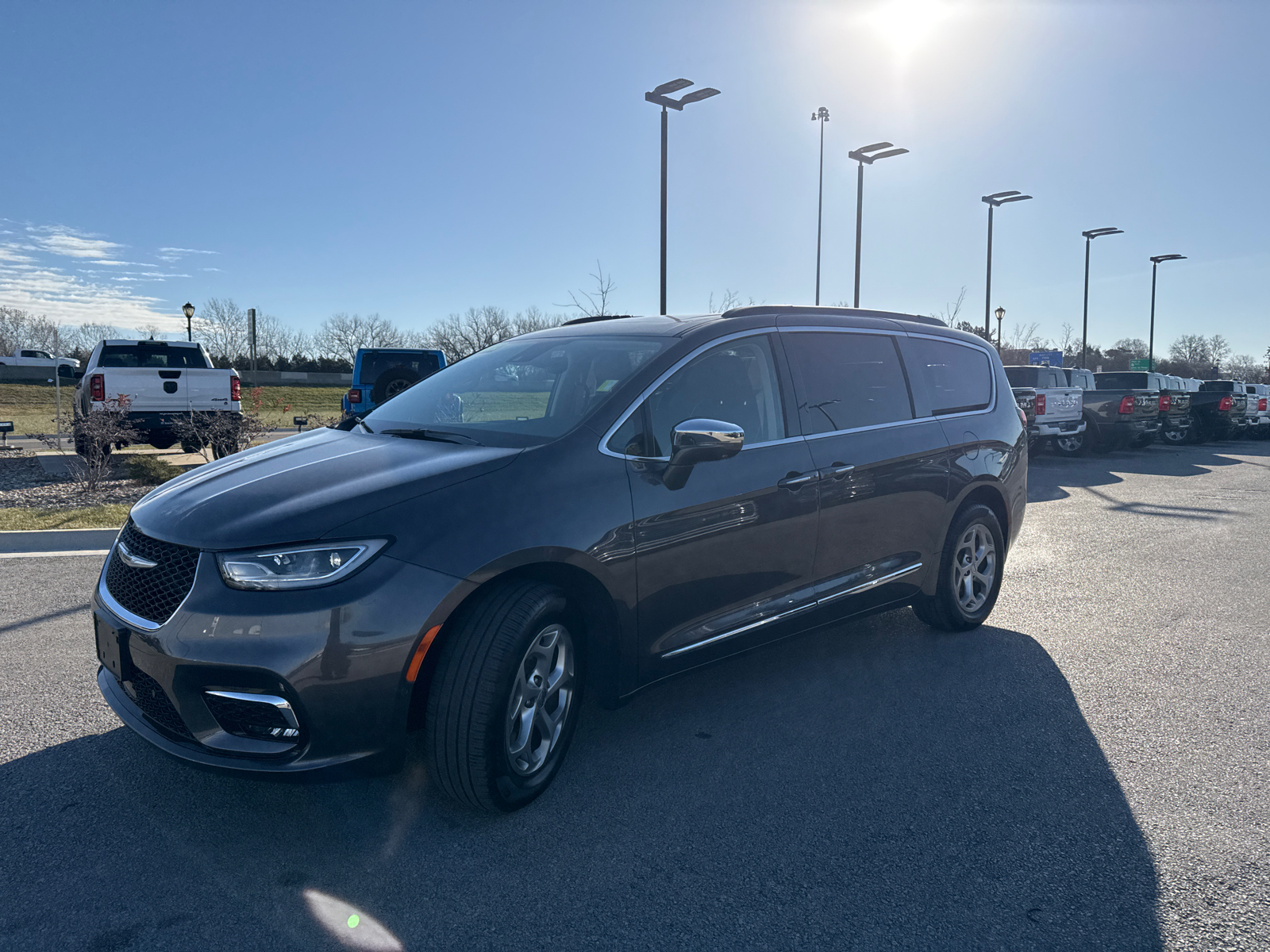 2022 Chrysler Pacifica Limited 4