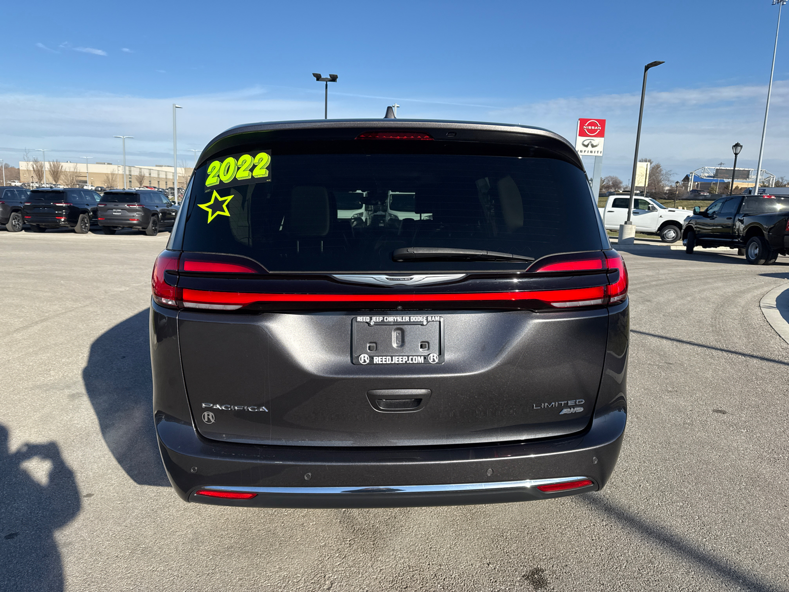 2022 Chrysler Pacifica Limited 8