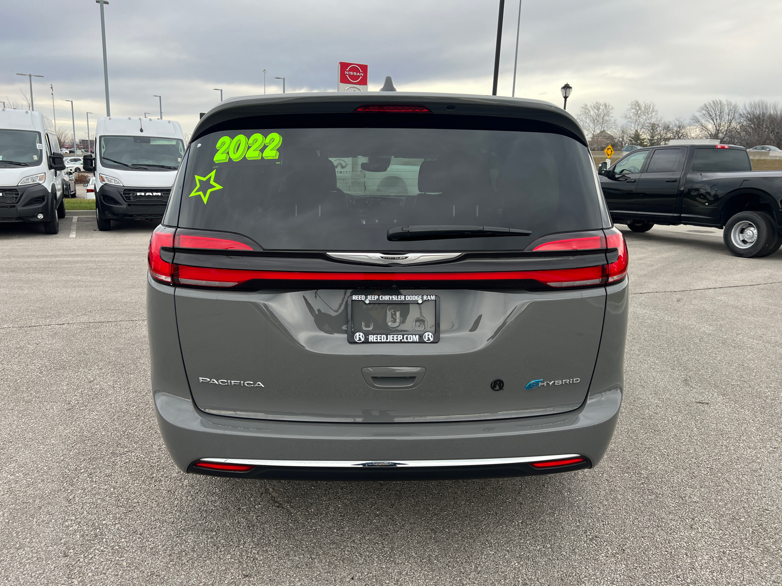 2022 Chrysler Pacifica Hybrid Touring L 8