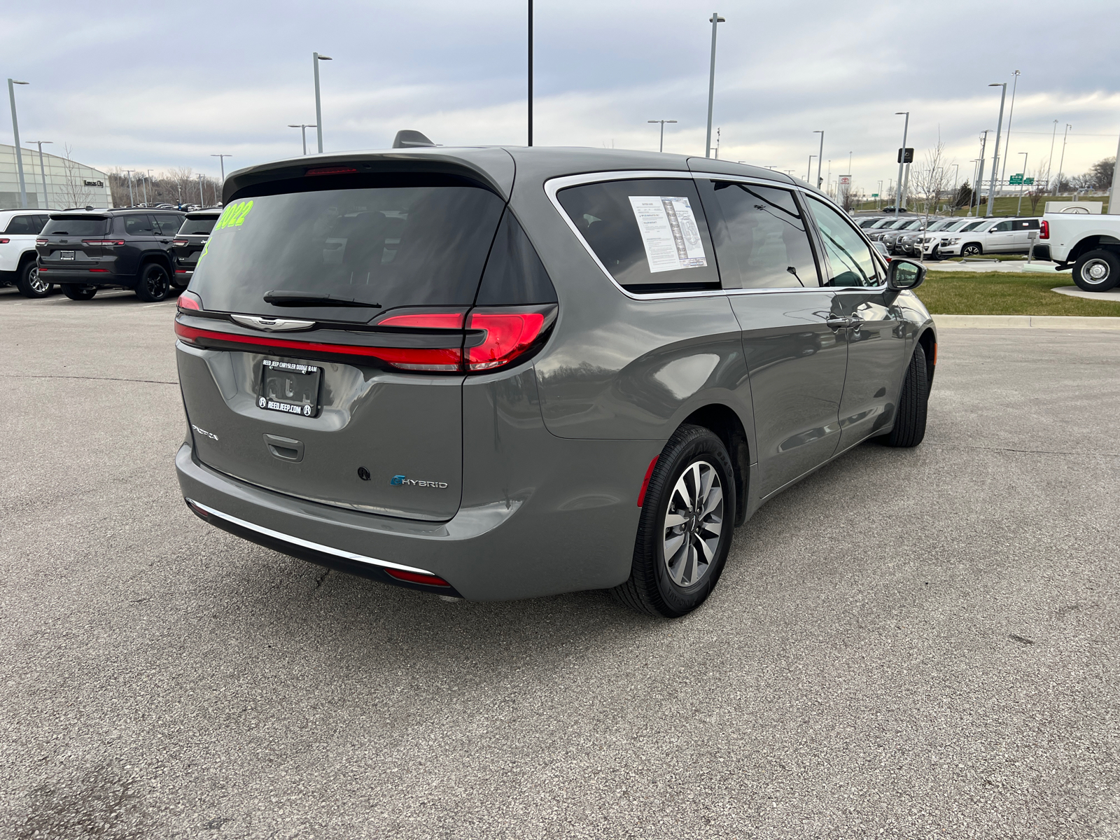 2022 Chrysler Pacifica Hybrid Touring L 9