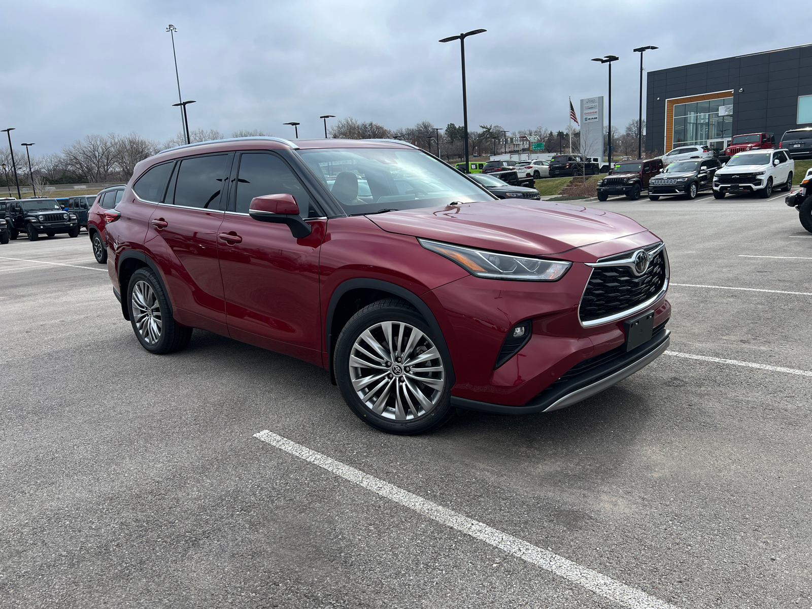 2022 Toyota Highlander Platinum 1