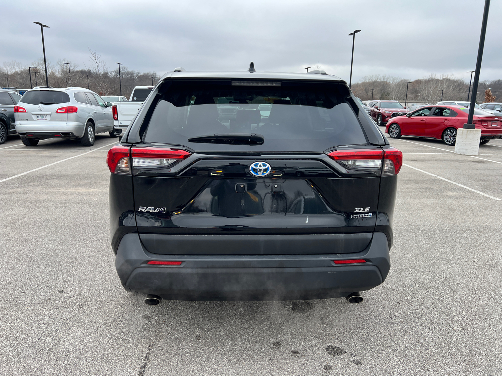 2021 Toyota RAV4 Hybrid XLE 8