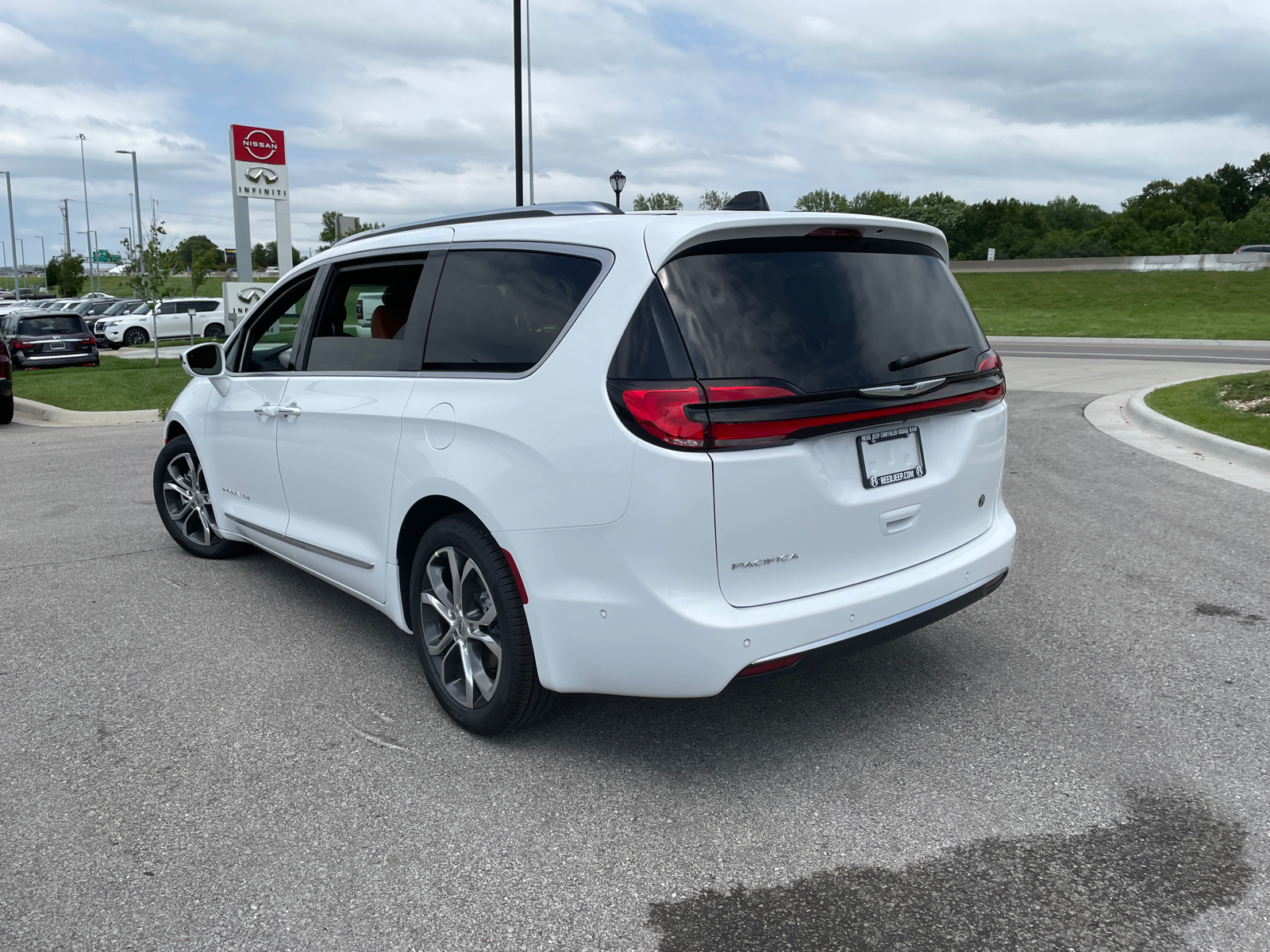 2024 Chrysler Pacifica Pinnacle 7