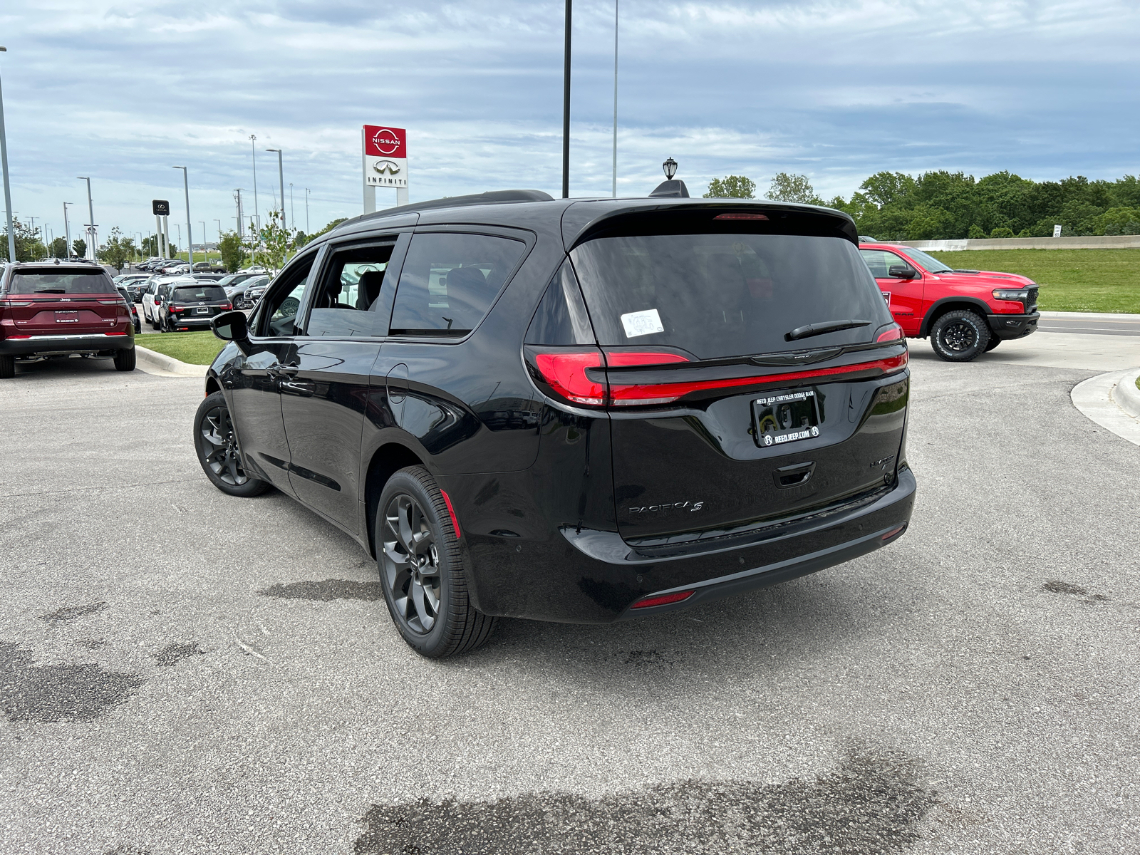 2024 Chrysler Pacifica Limited 7