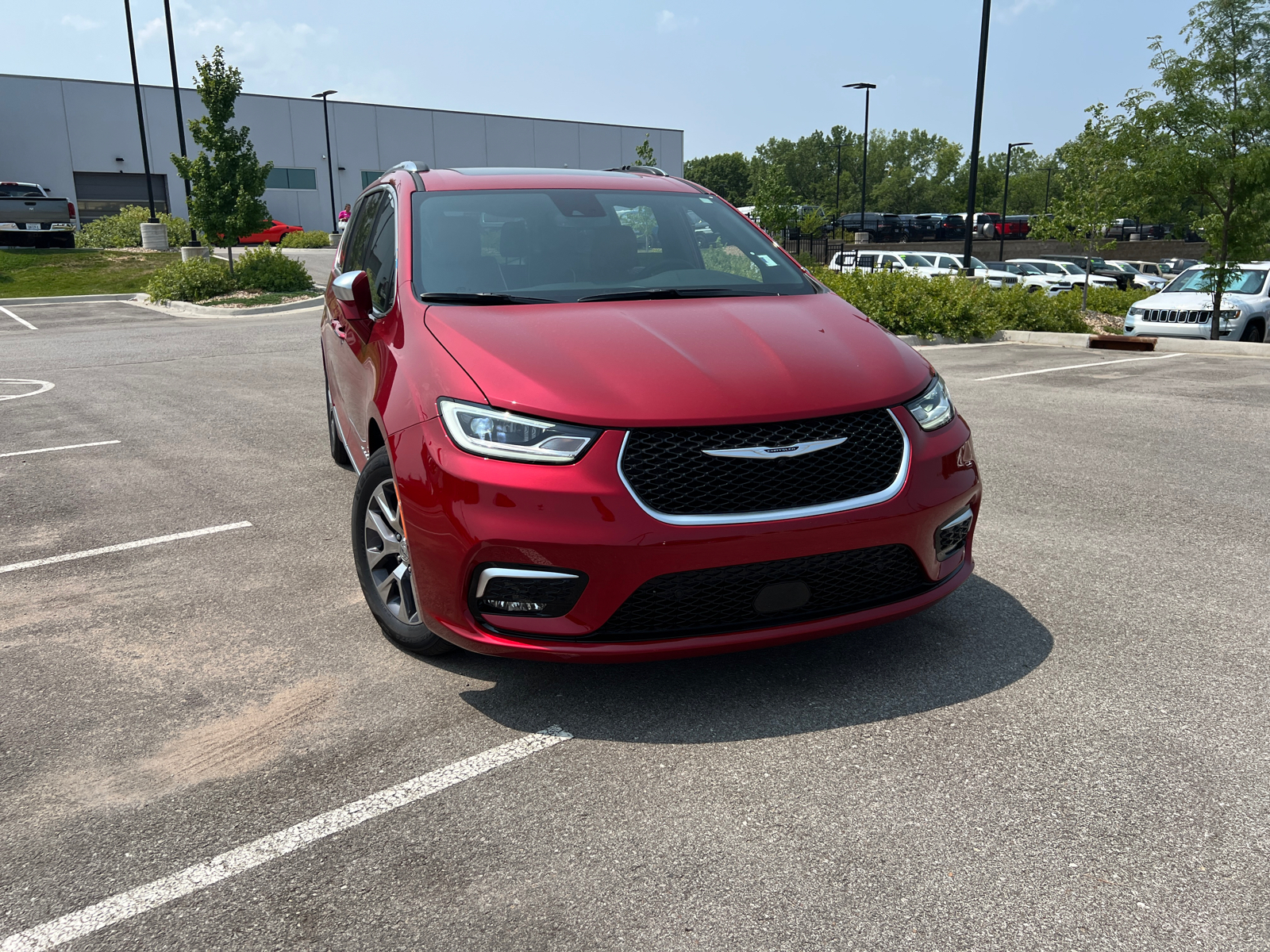 2024 Chrysler Pacifica Hybrid Pinnacle 2