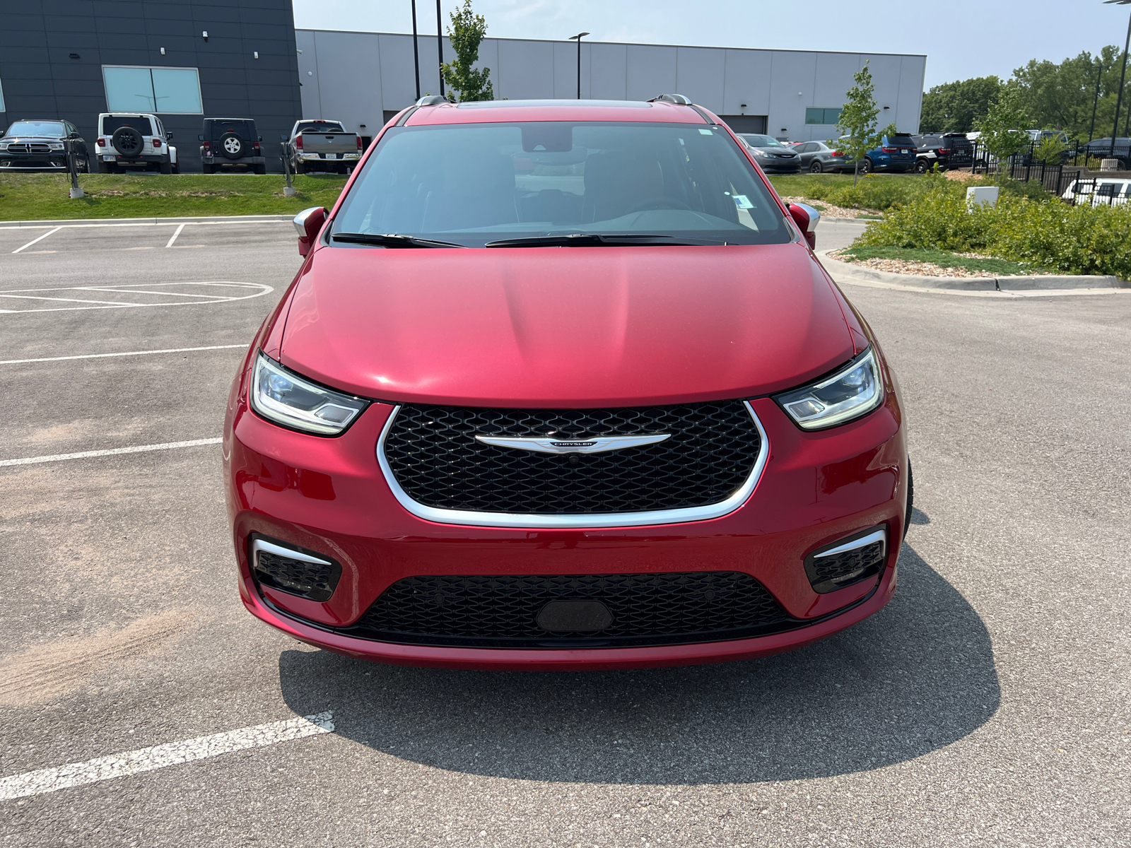 2024 Chrysler Pacifica Hybrid Pinnacle 3