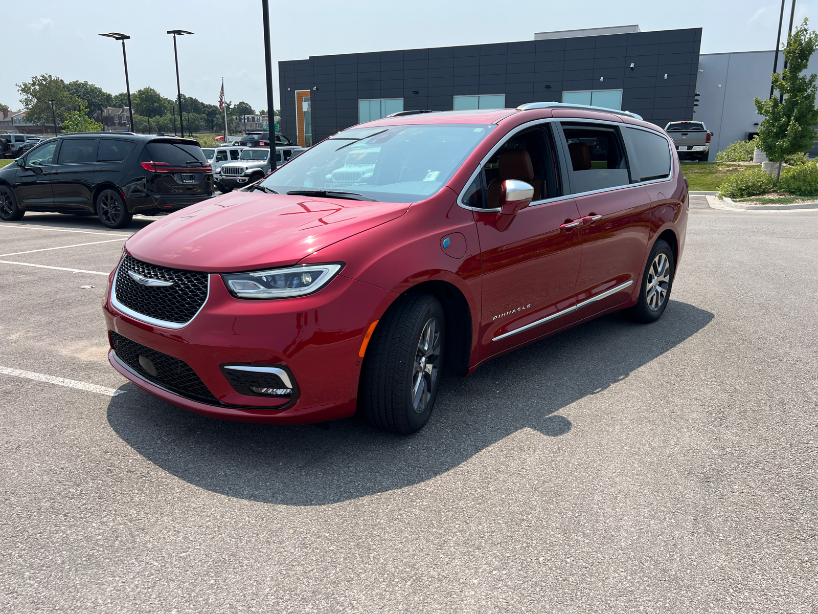 2024 Chrysler Pacifica Hybrid Pinnacle 4