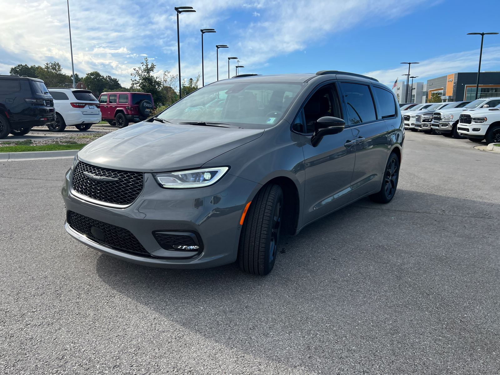 2024 Chrysler Pacifica Touring L 4