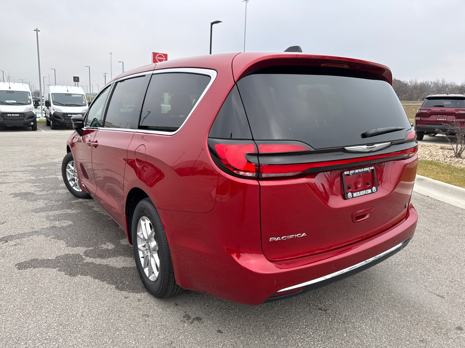 2025 Chrysler Pacifica Select 7