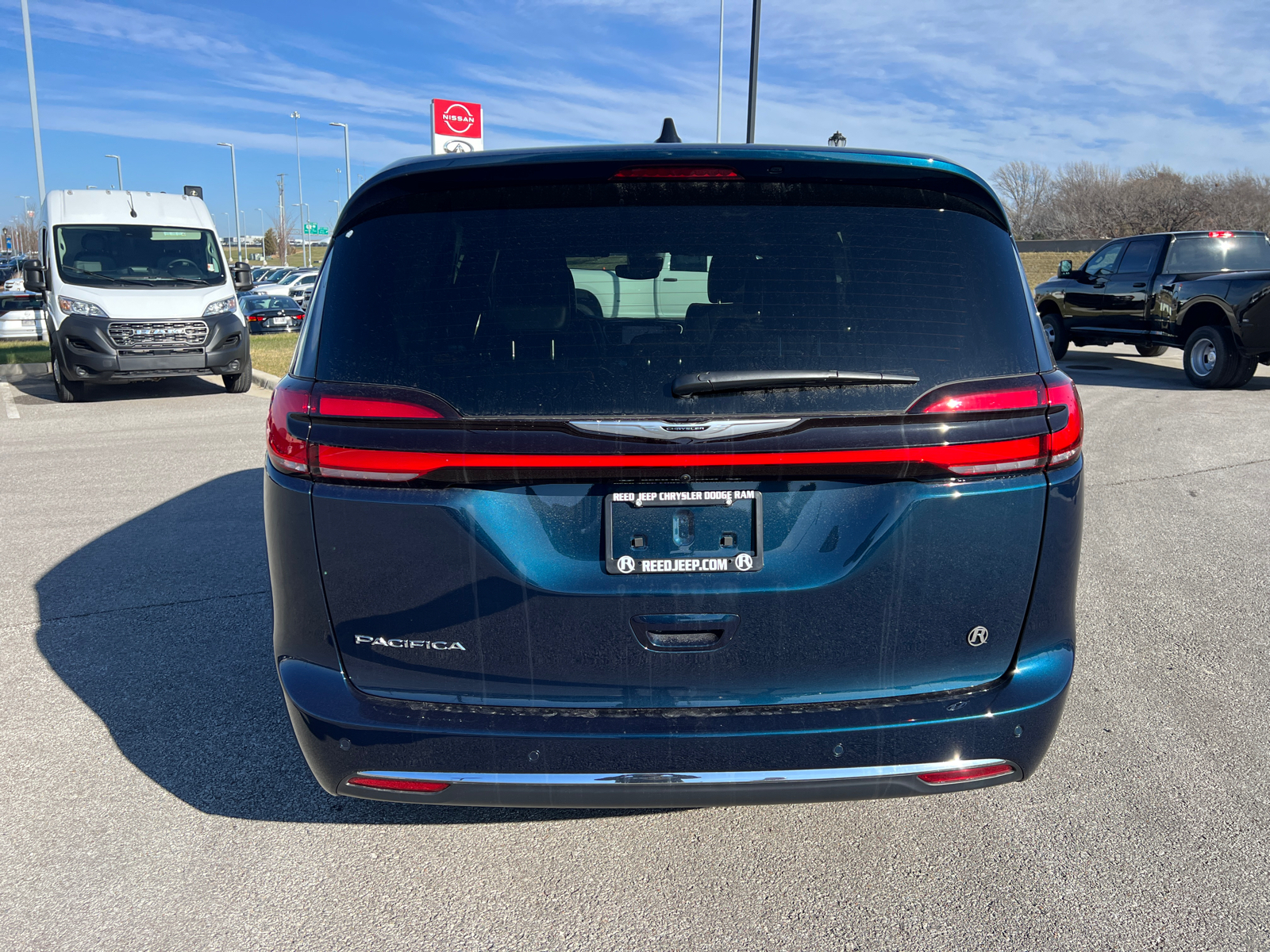 2025 Chrysler Pacifica Select 8