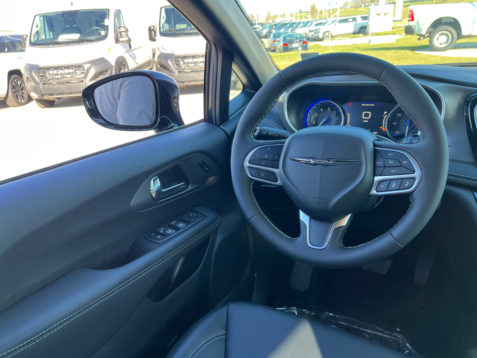 2025 Chrysler Pacifica Select 16