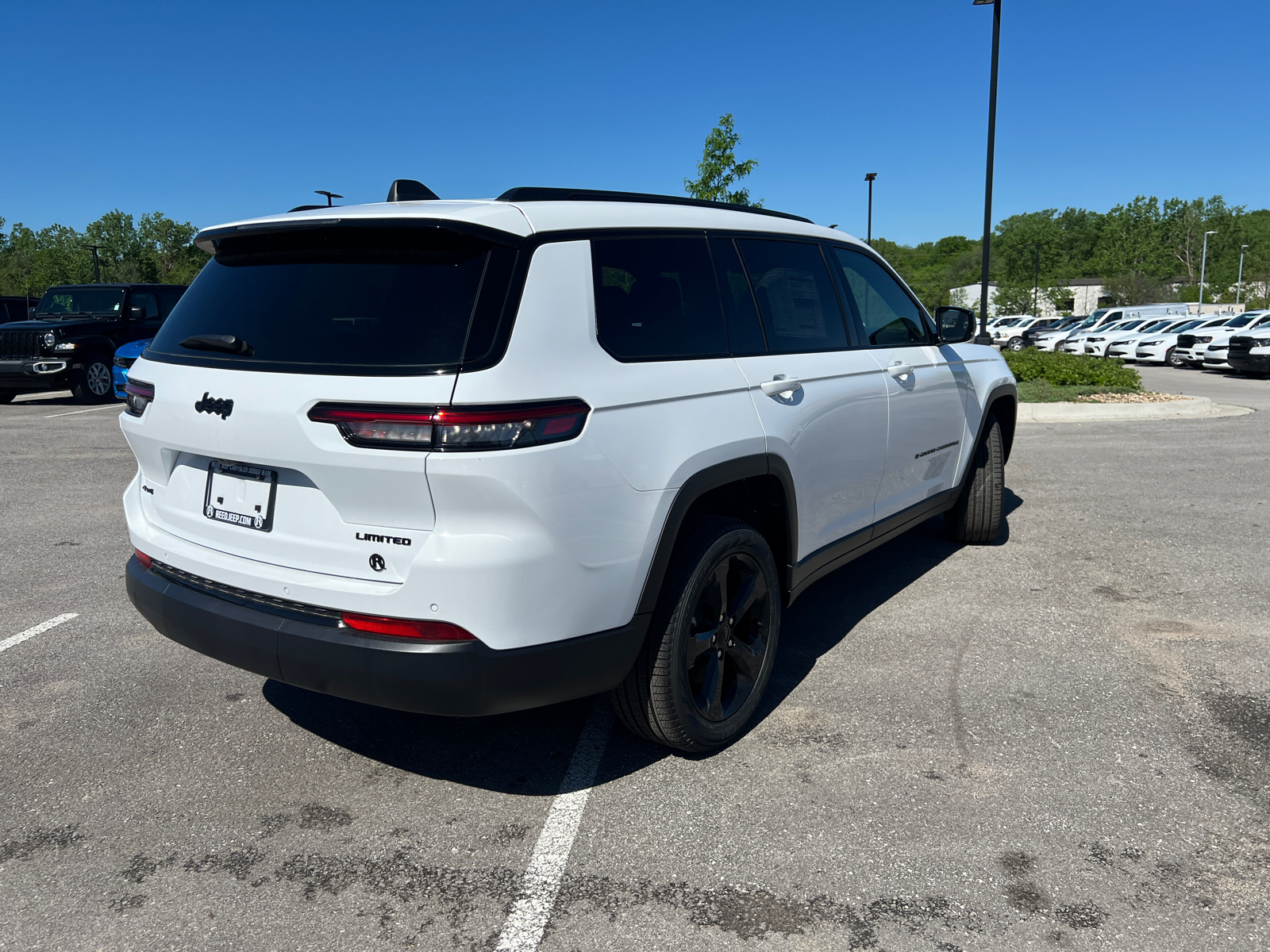 2024 Jeep Grand Cherokee L Limited 9