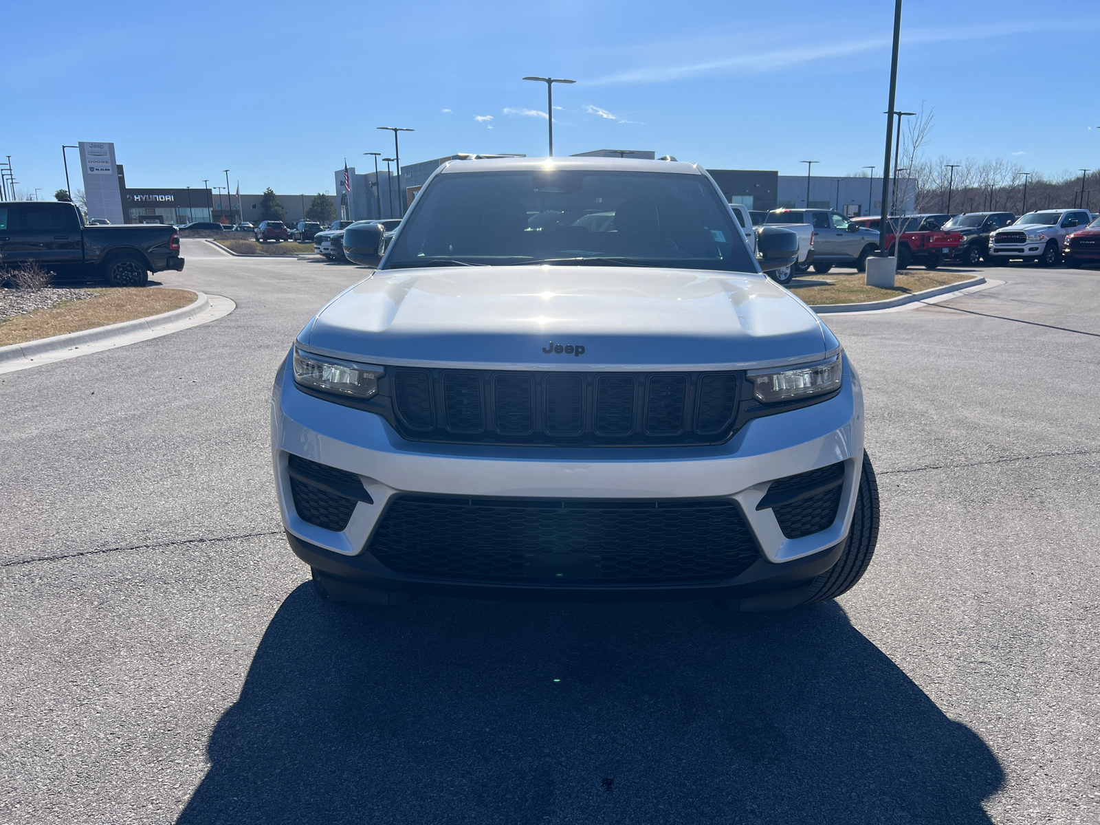 2024 Jeep Grand Cherokee Altitude X 3