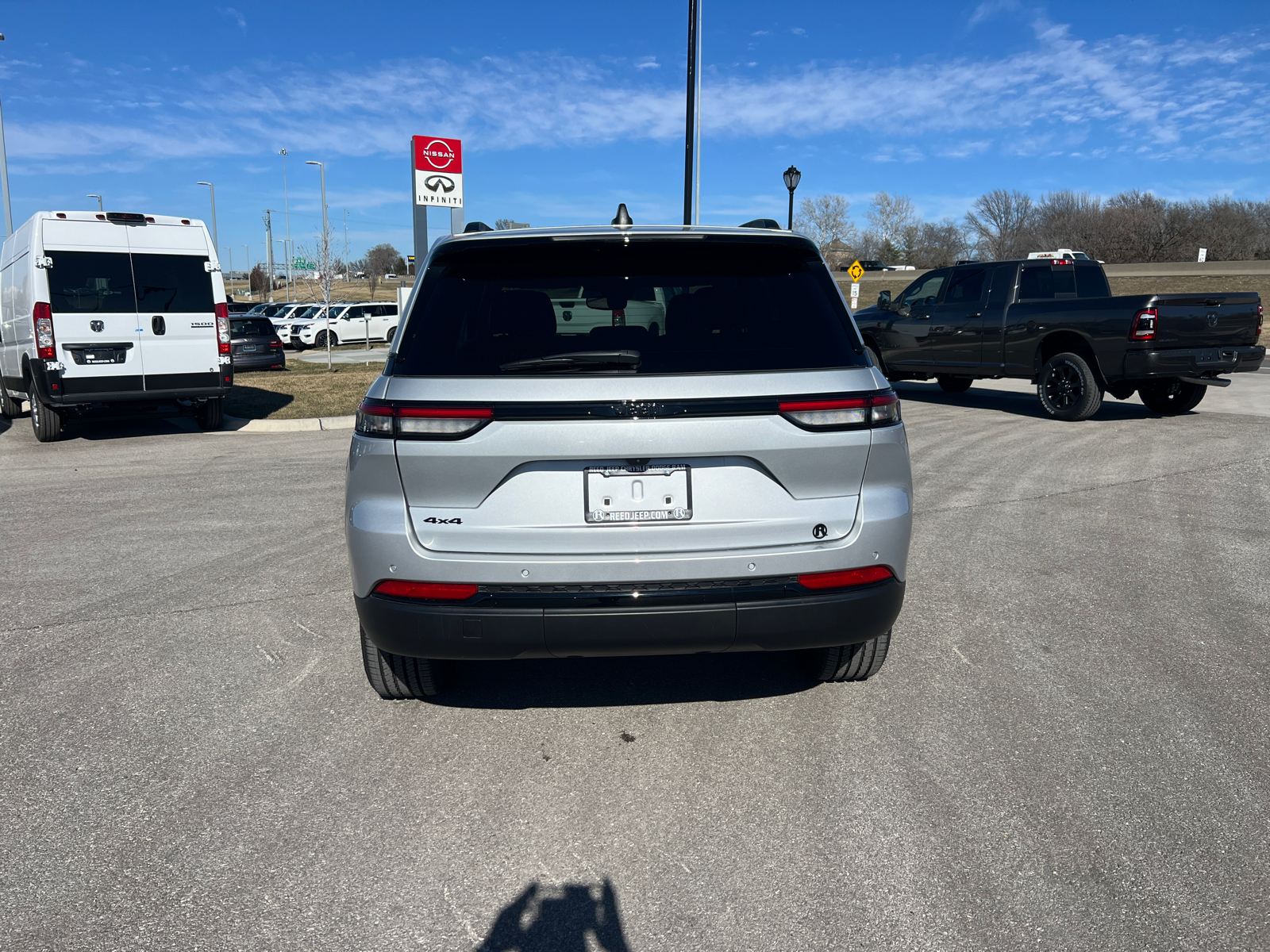 2024 Jeep Grand Cherokee Altitude X 8