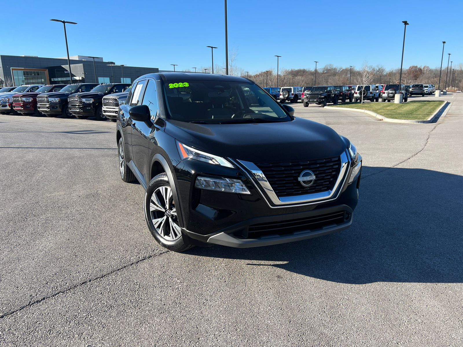 2023 Nissan Rogue SV 2