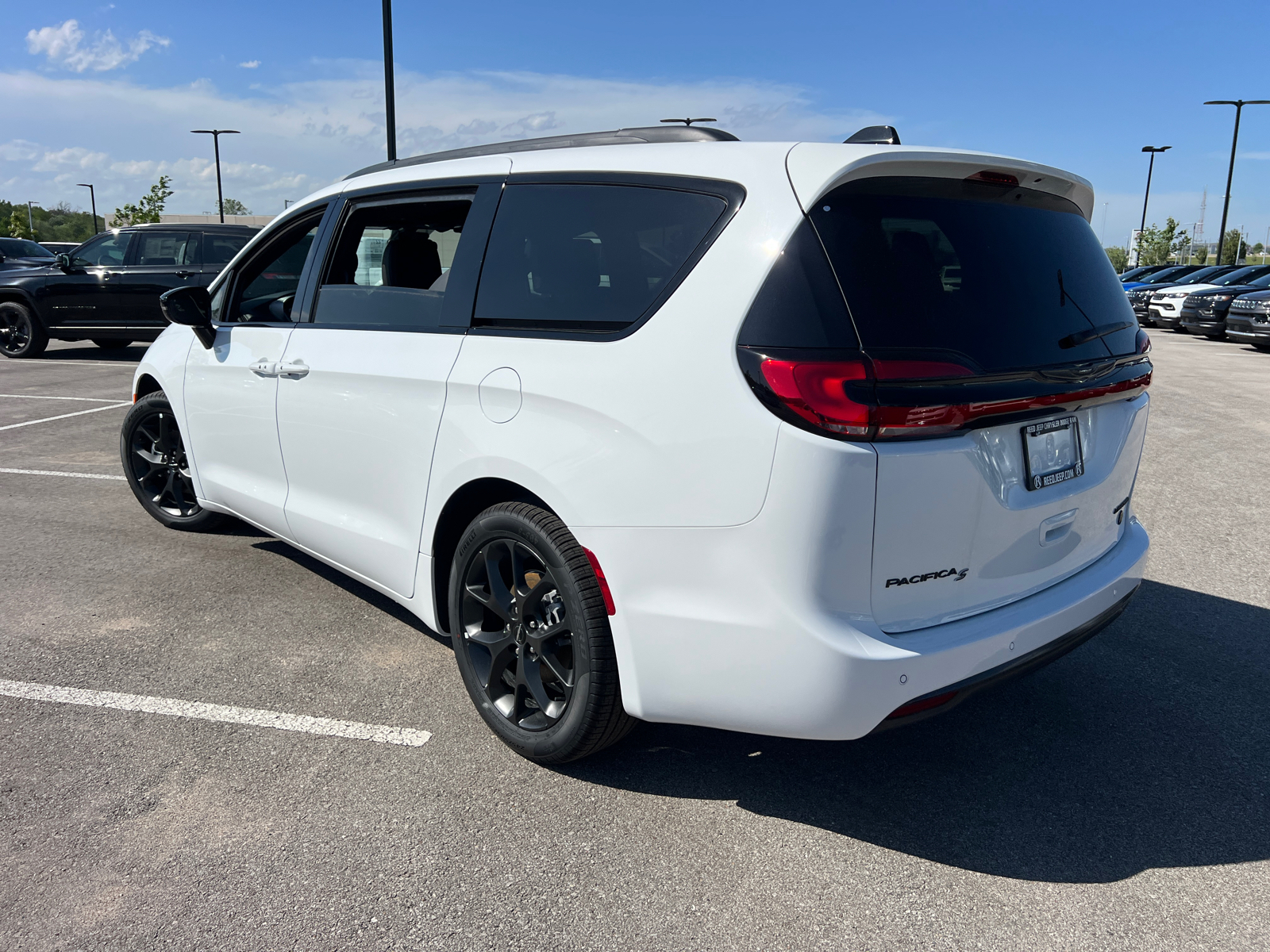 2024 Chrysler Pacifica Limited 7