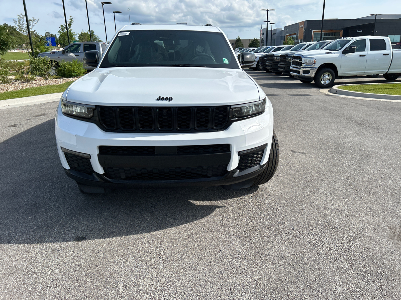 2024 Jeep Grand Cherokee L Limited 3