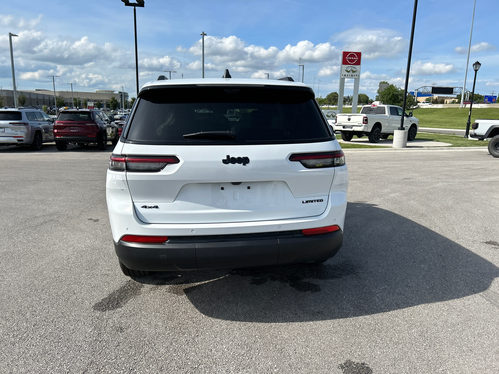 2024 Jeep Grand Cherokee L Limited 8