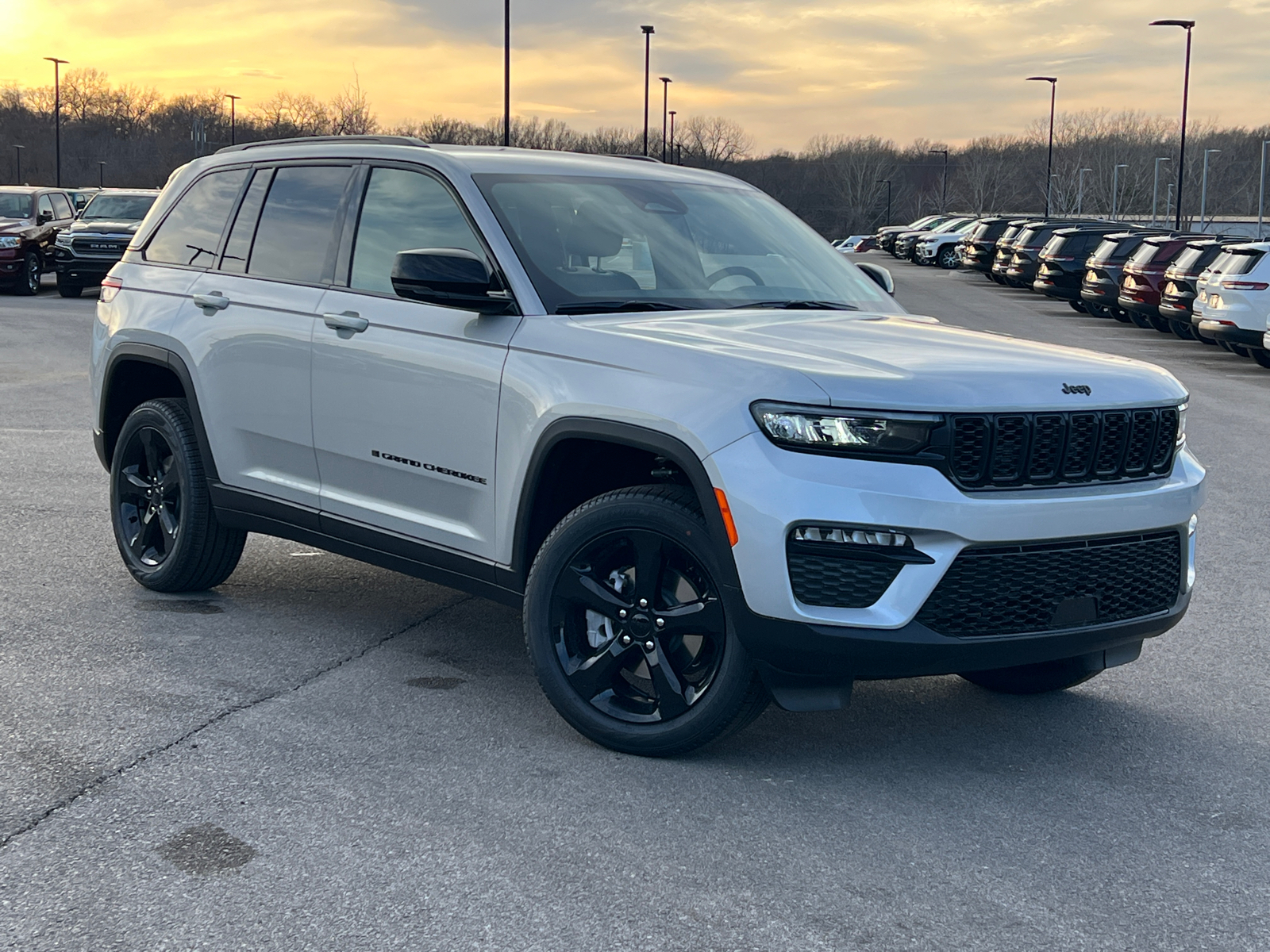 2024 Jeep Grand Cherokee Limited 1