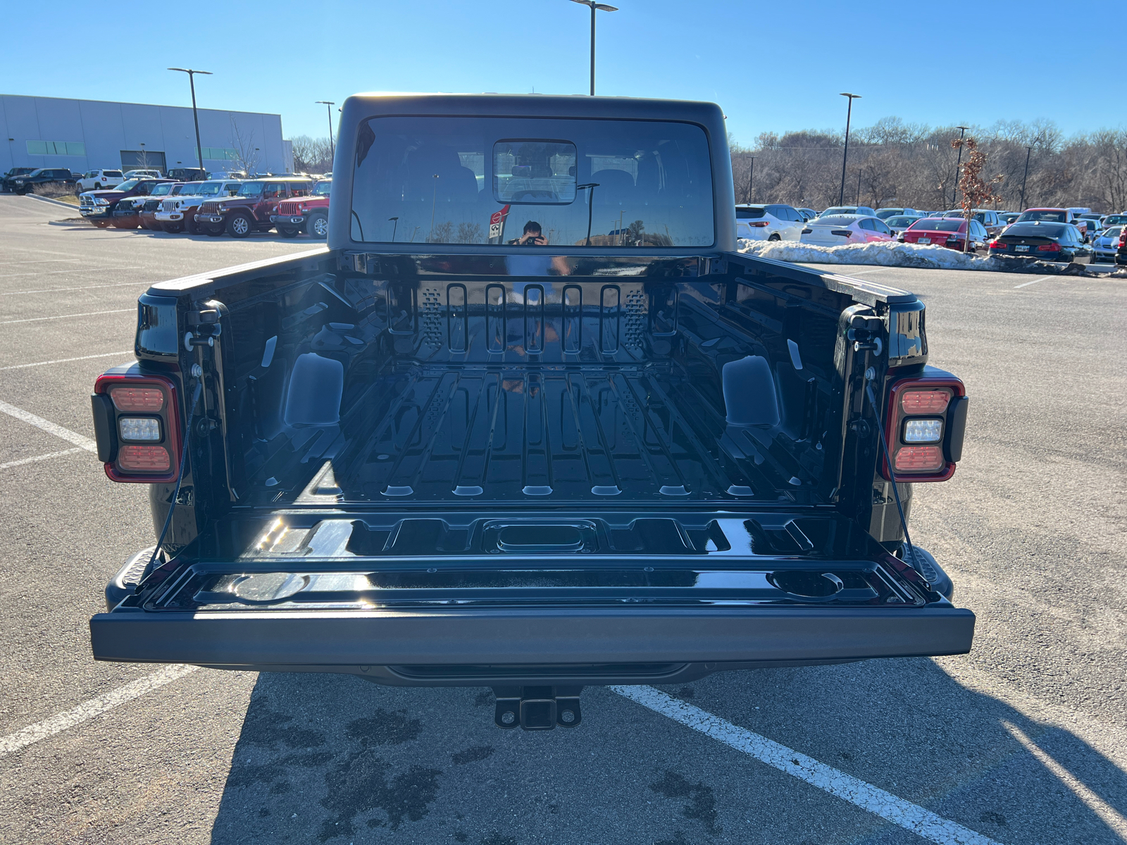 2024 Jeep Gladiator Willys 4x4 9