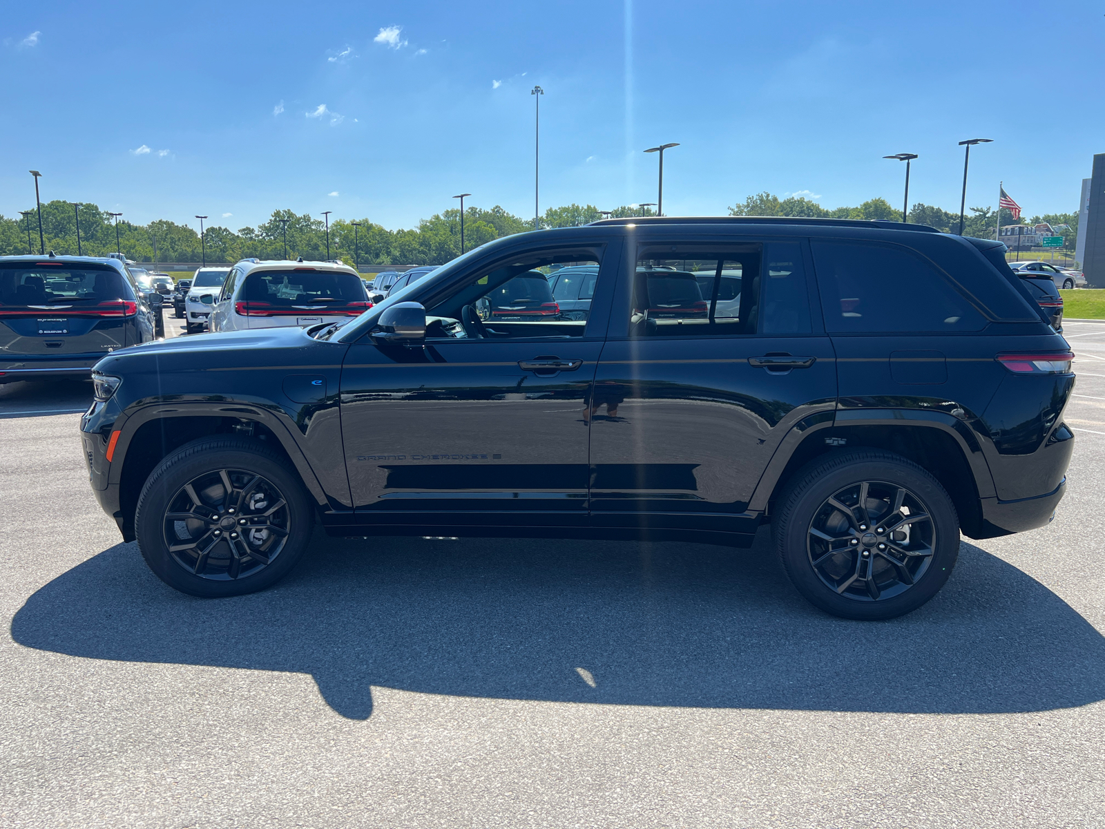 2024 Jeep Grand Cherokee 4xe Anniversary Edition 5