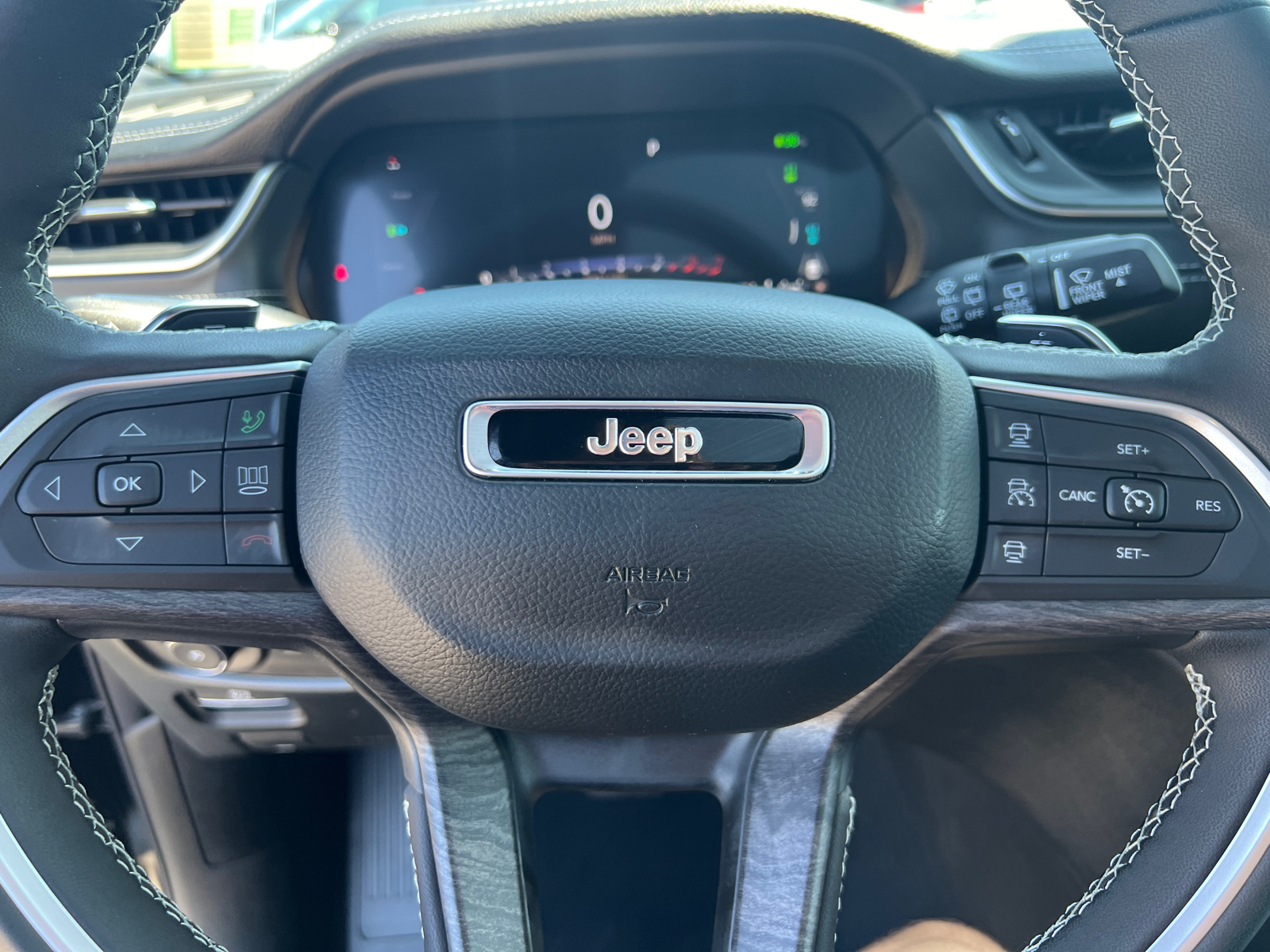 2024 Jeep Grand Cherokee 4xe Anniversary Edition 25