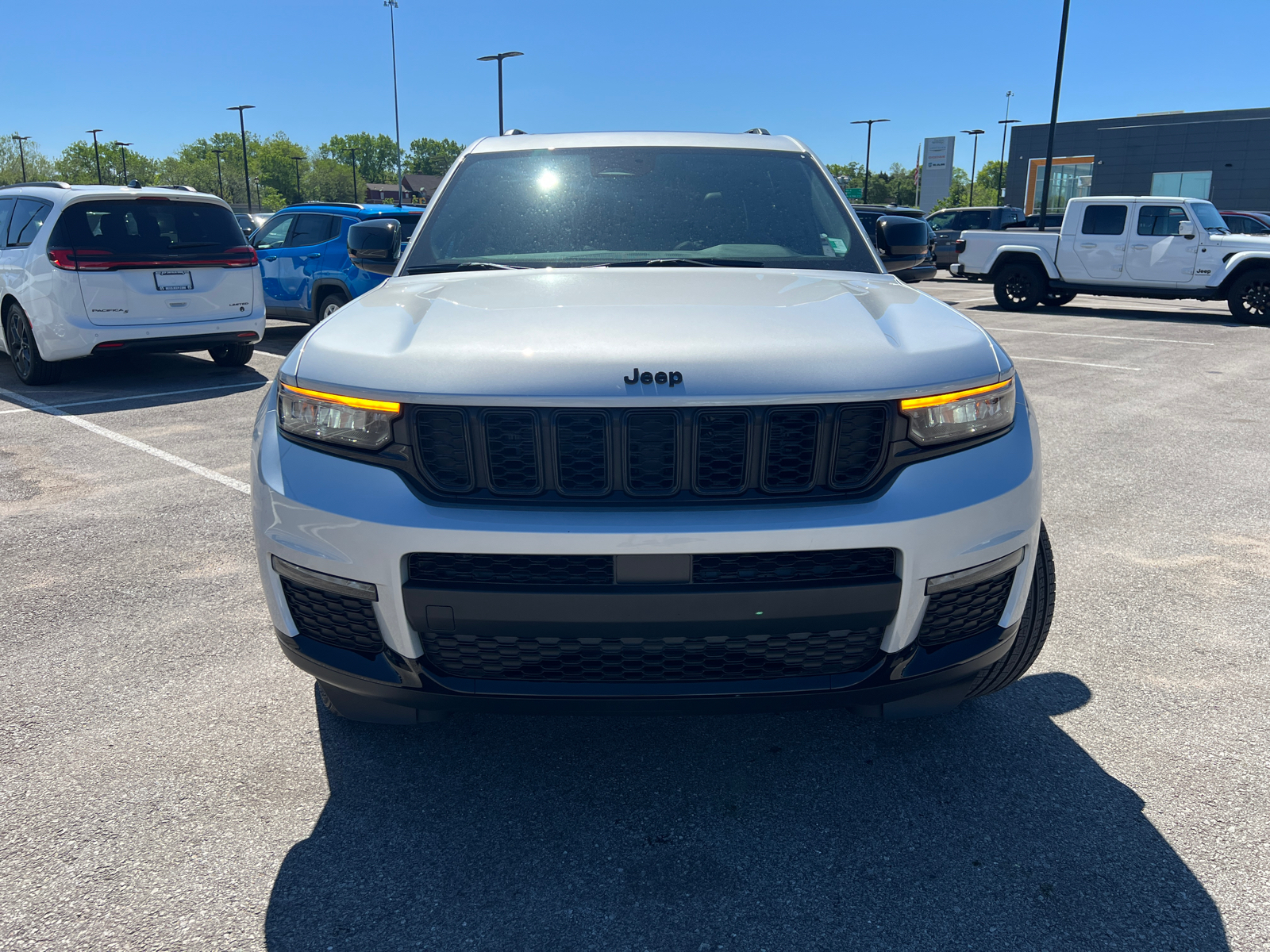 2024 Jeep Grand Cherokee L Limited 3