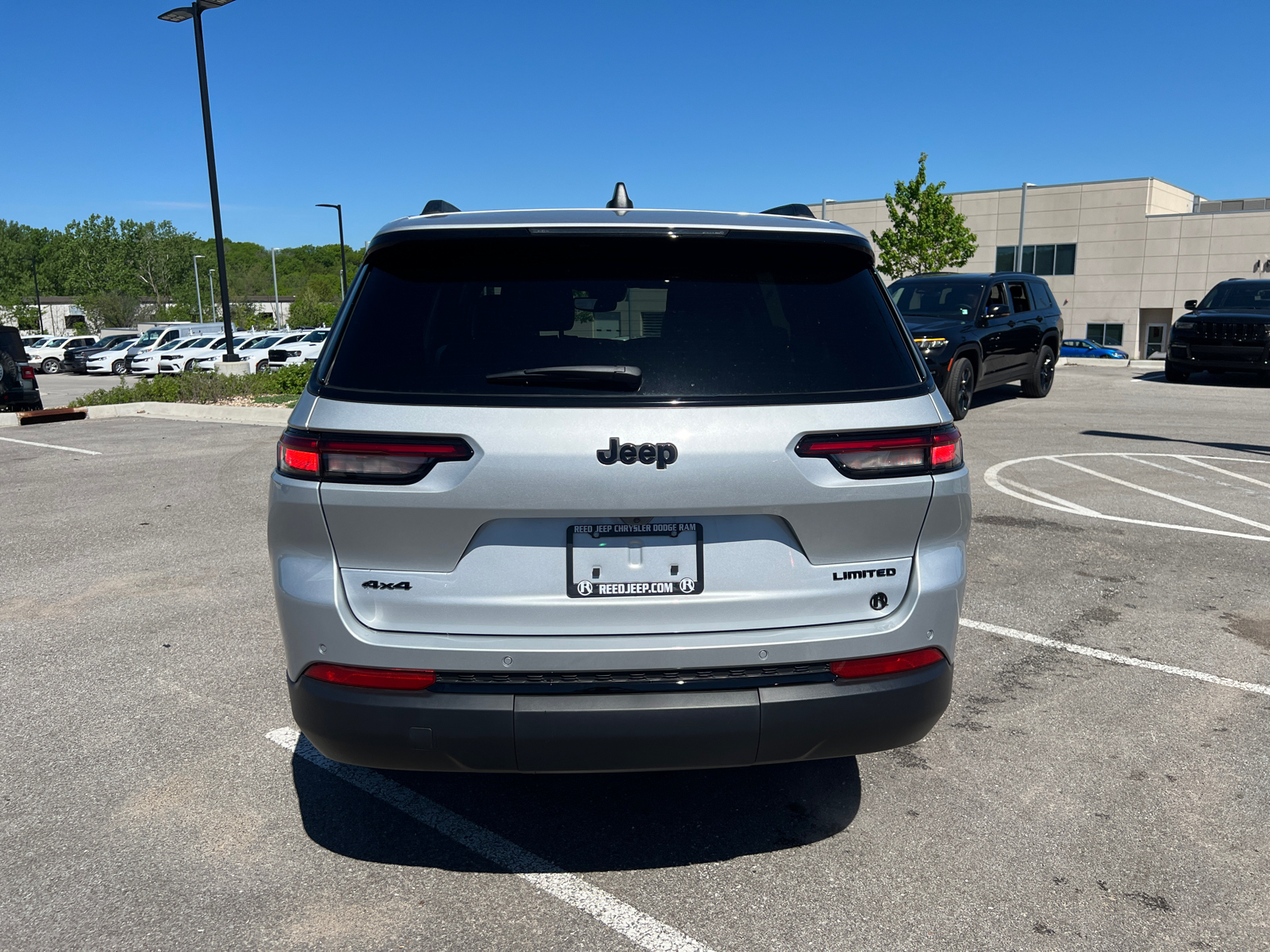 2024 Jeep Grand Cherokee L Limited 8