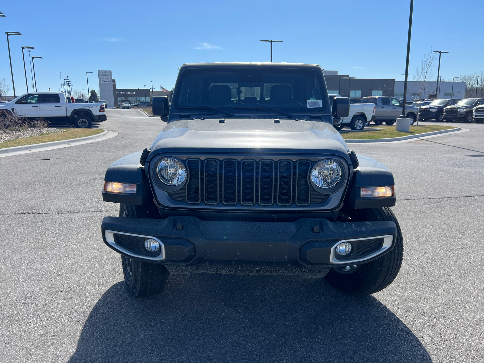 2024 Jeep Gladiator Sport S 4x4 3