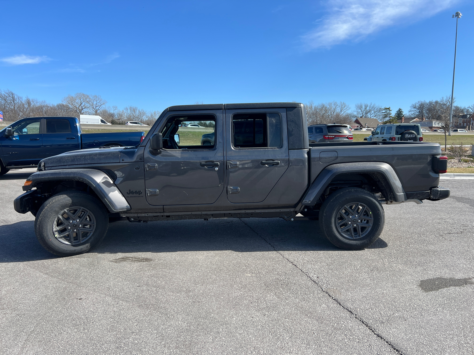 2024 Jeep Gladiator Sport S 4x4 5