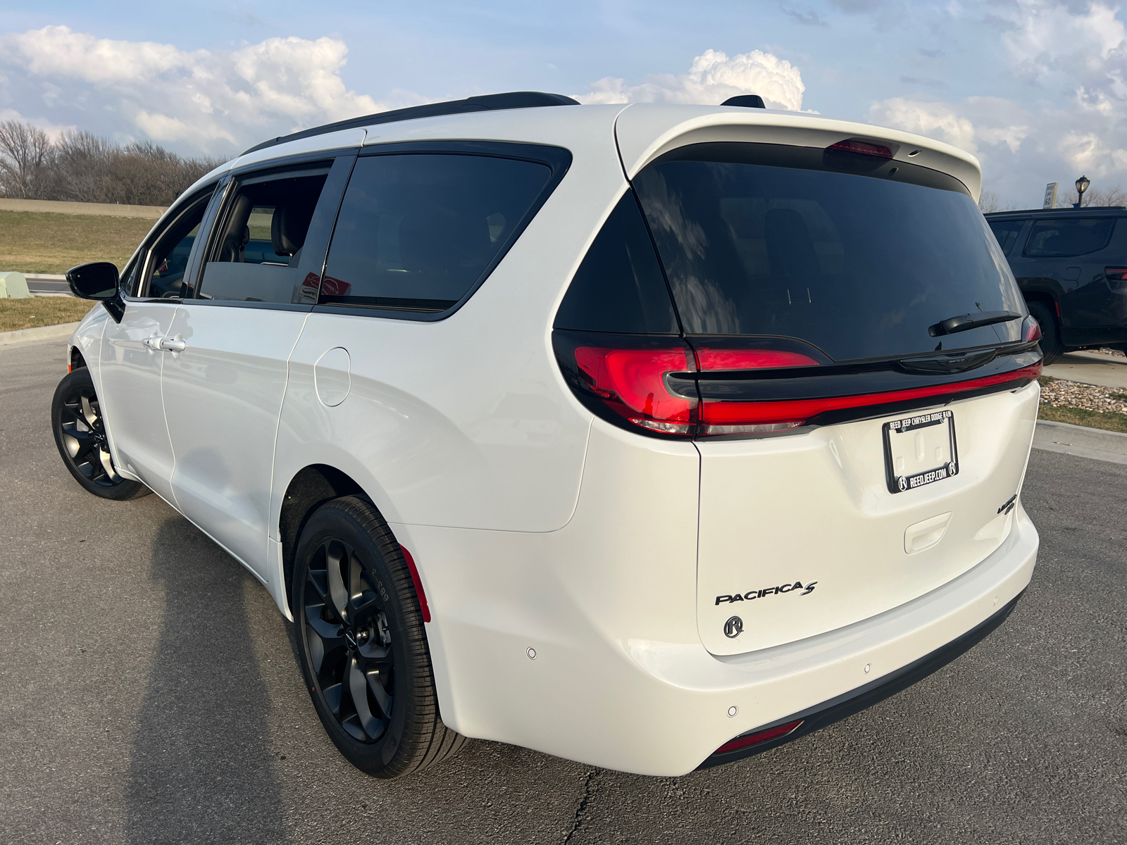 2024 Chrysler Pacifica Limited 6