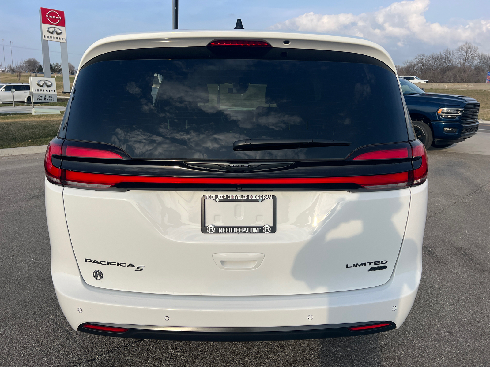 2024 Chrysler Pacifica Limited 7