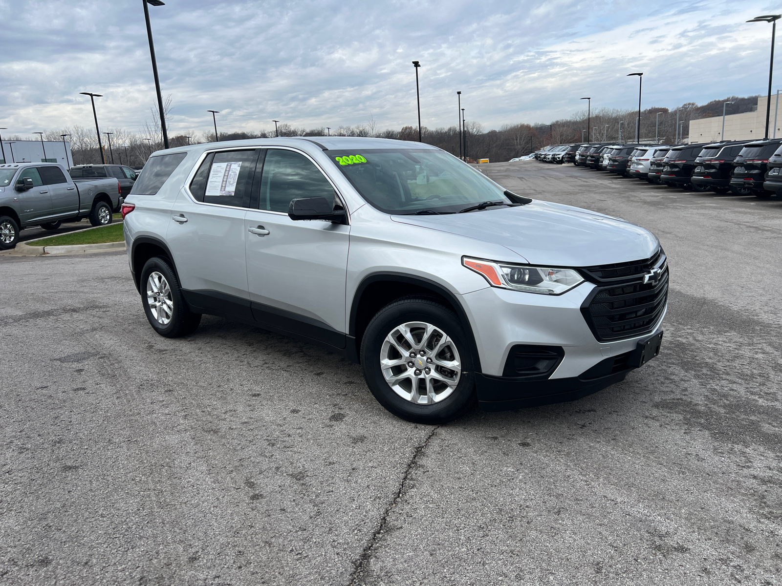 2020 Chevrolet Traverse LS 1