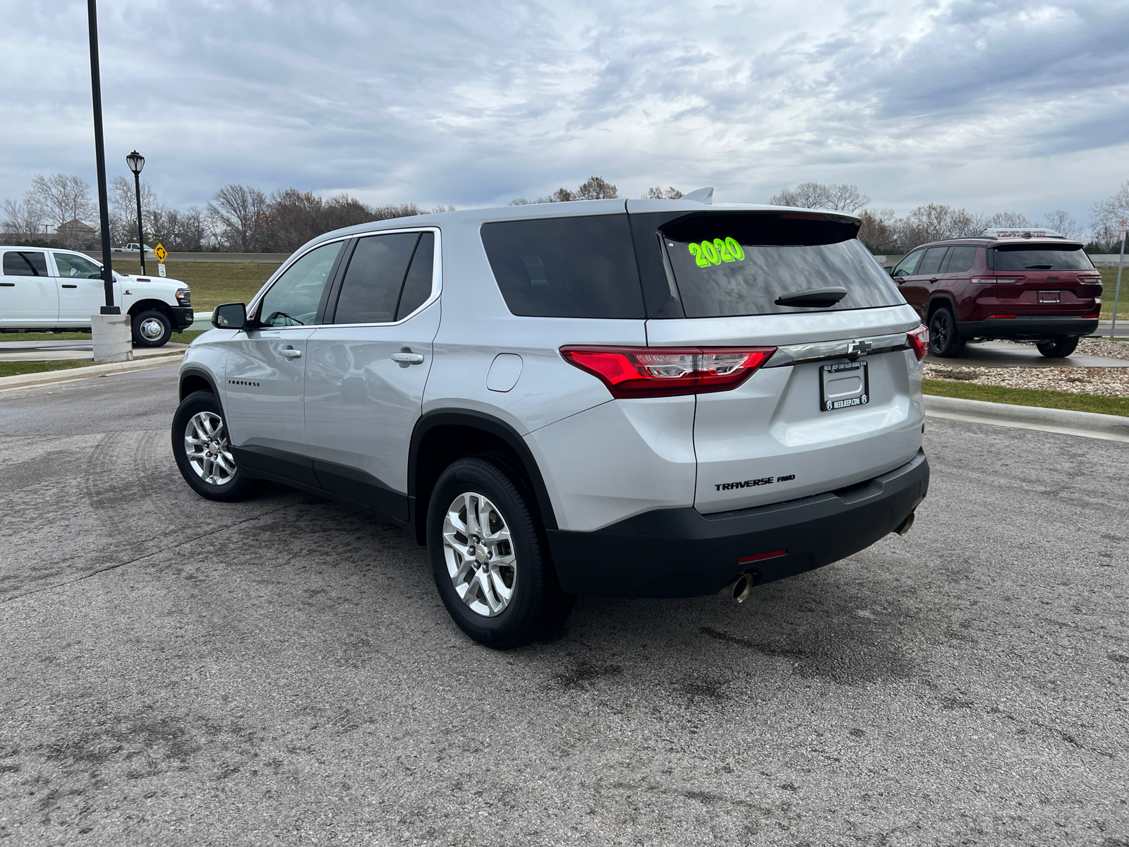 2020 Chevrolet Traverse LS 7