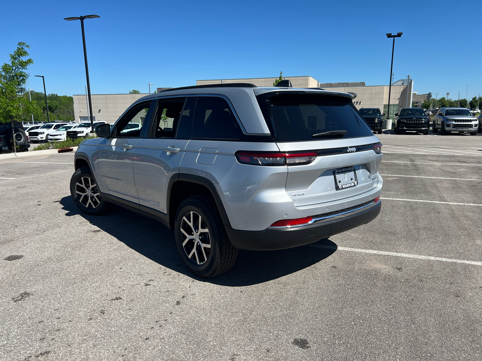 2024 Jeep Grand Cherokee Limited 7