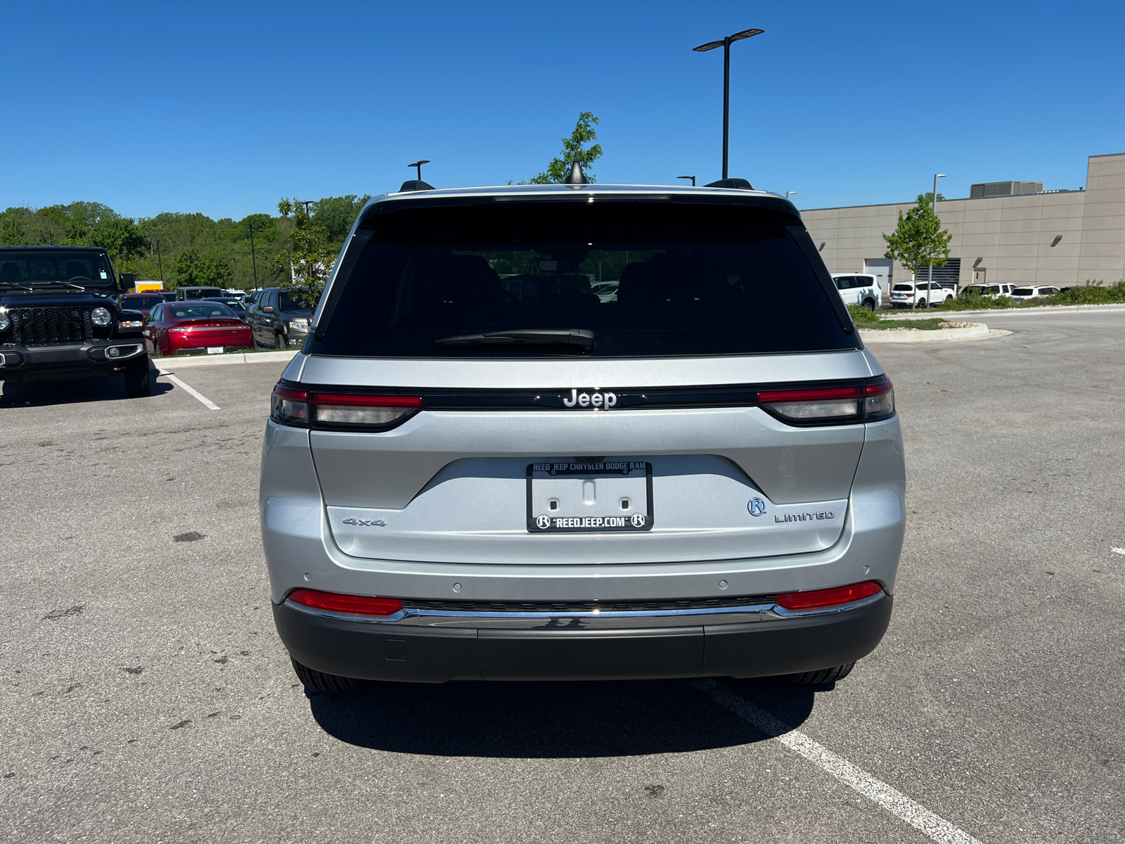 2024 Jeep Grand Cherokee Limited 8