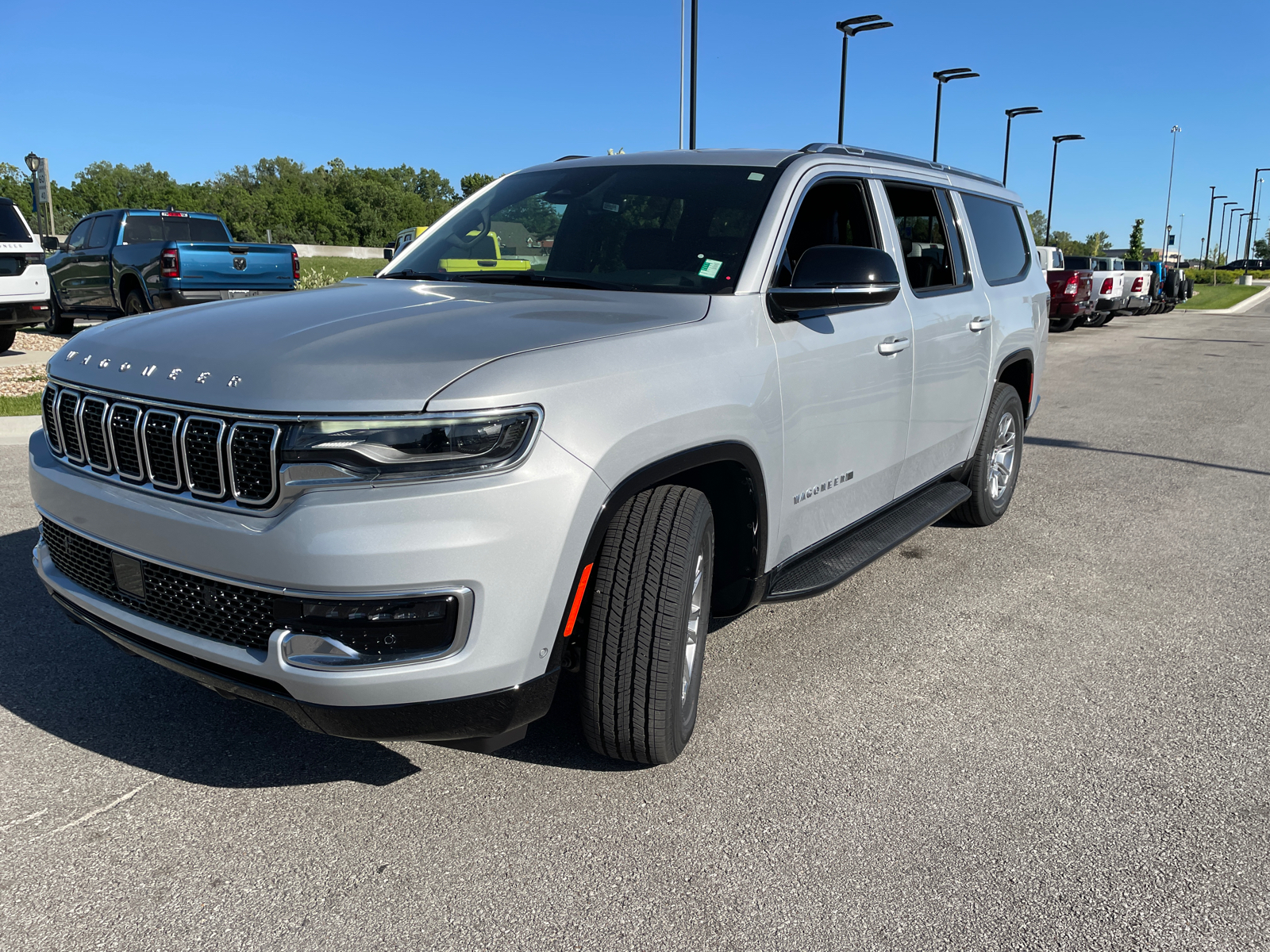 2024 Jeep Wagoneer L  4