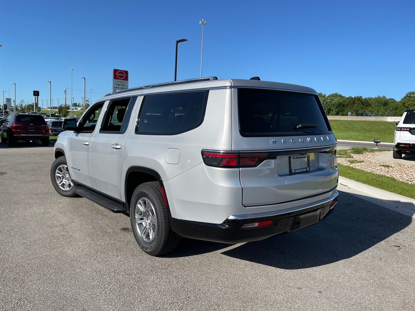 2024 Jeep Wagoneer L  7