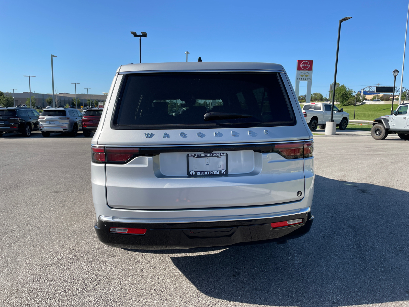 2024 Jeep Wagoneer L  8