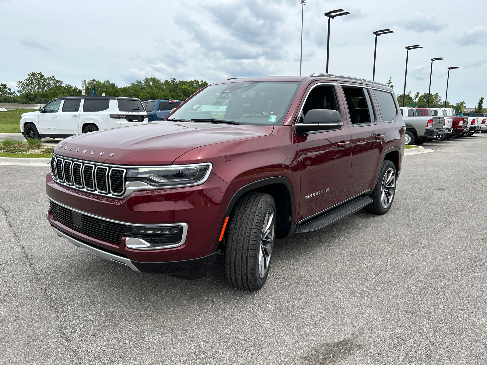 2024 Jeep Wagoneer Series II 4