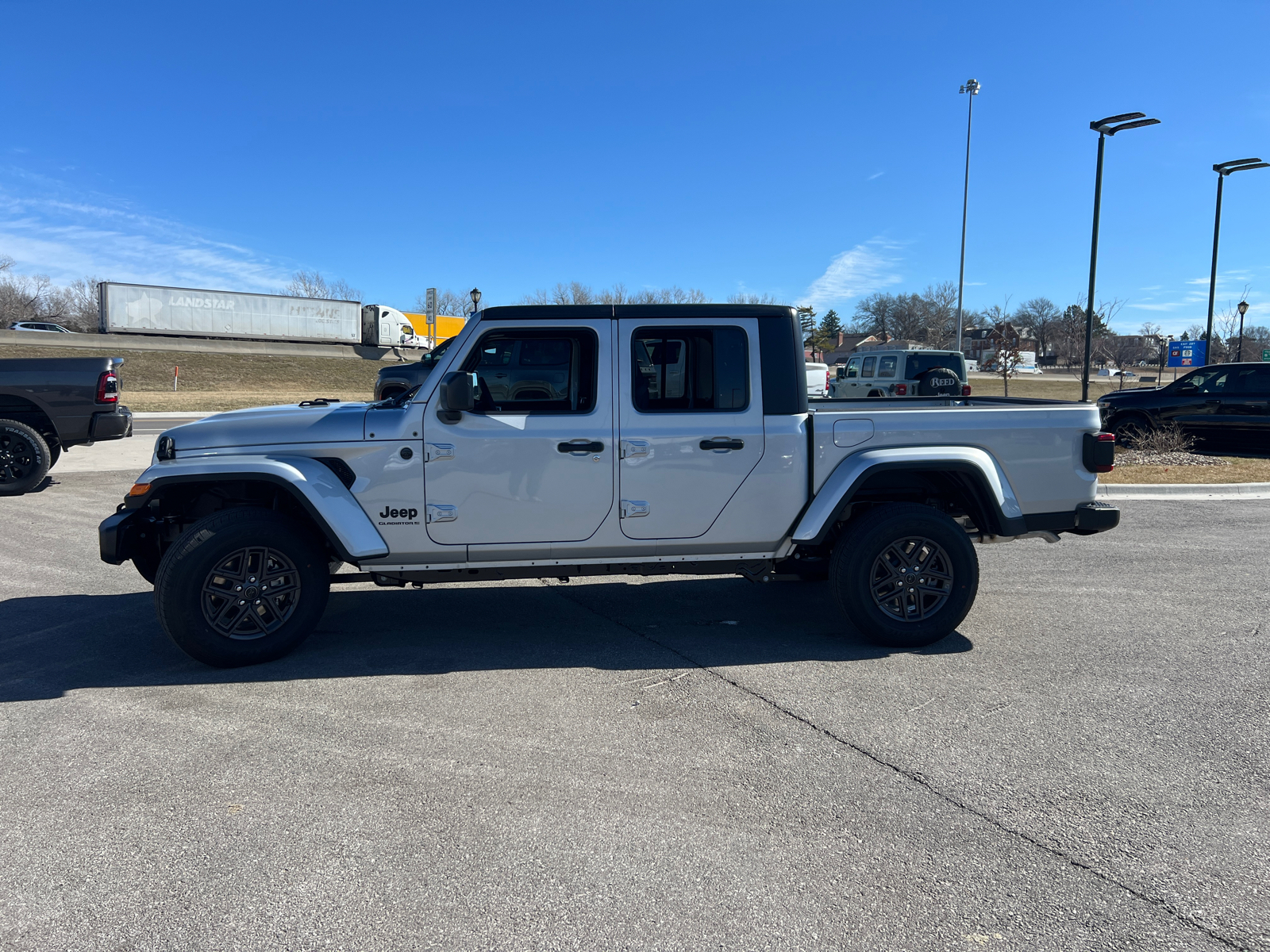 2024 Jeep Gladiator Sport S 4x4 5