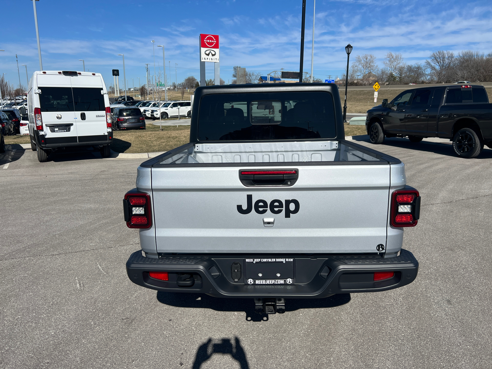 2024 Jeep Gladiator Sport S 4x4 8