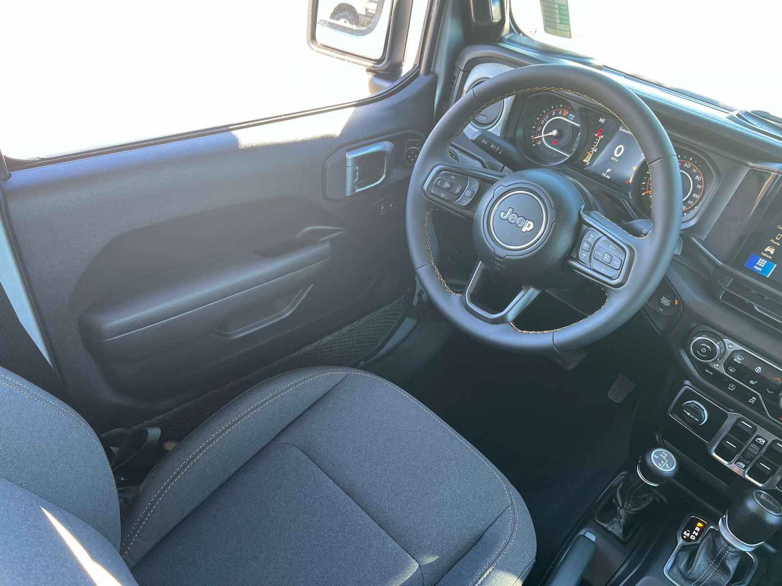 2024 Jeep Gladiator Sport S 4x4 14