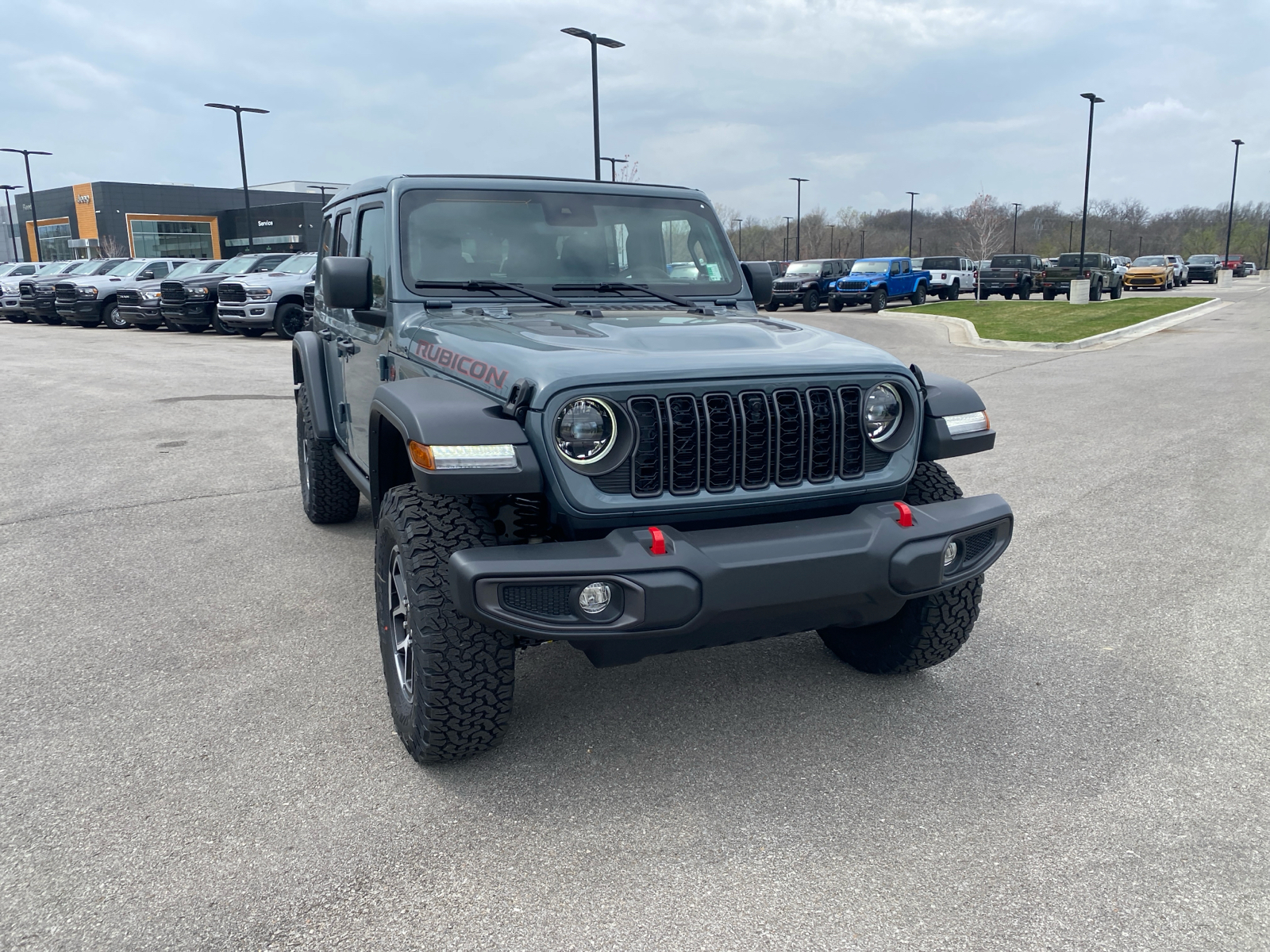 2024 Jeep Wrangler Rubicon 2