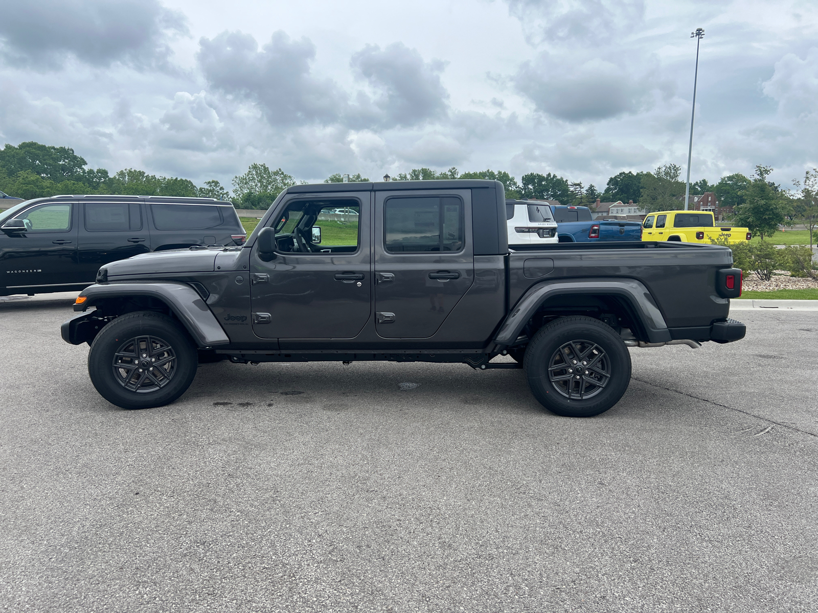 2024 Jeep Gladiator Sport S 4x4 5