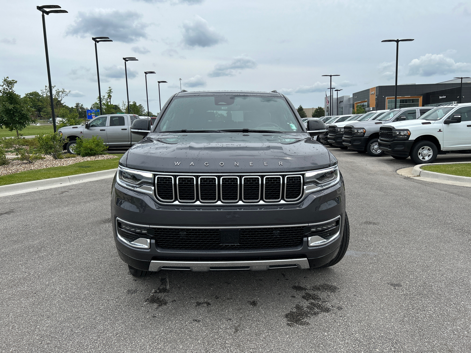 2024 Jeep Wagoneer L Series III 3