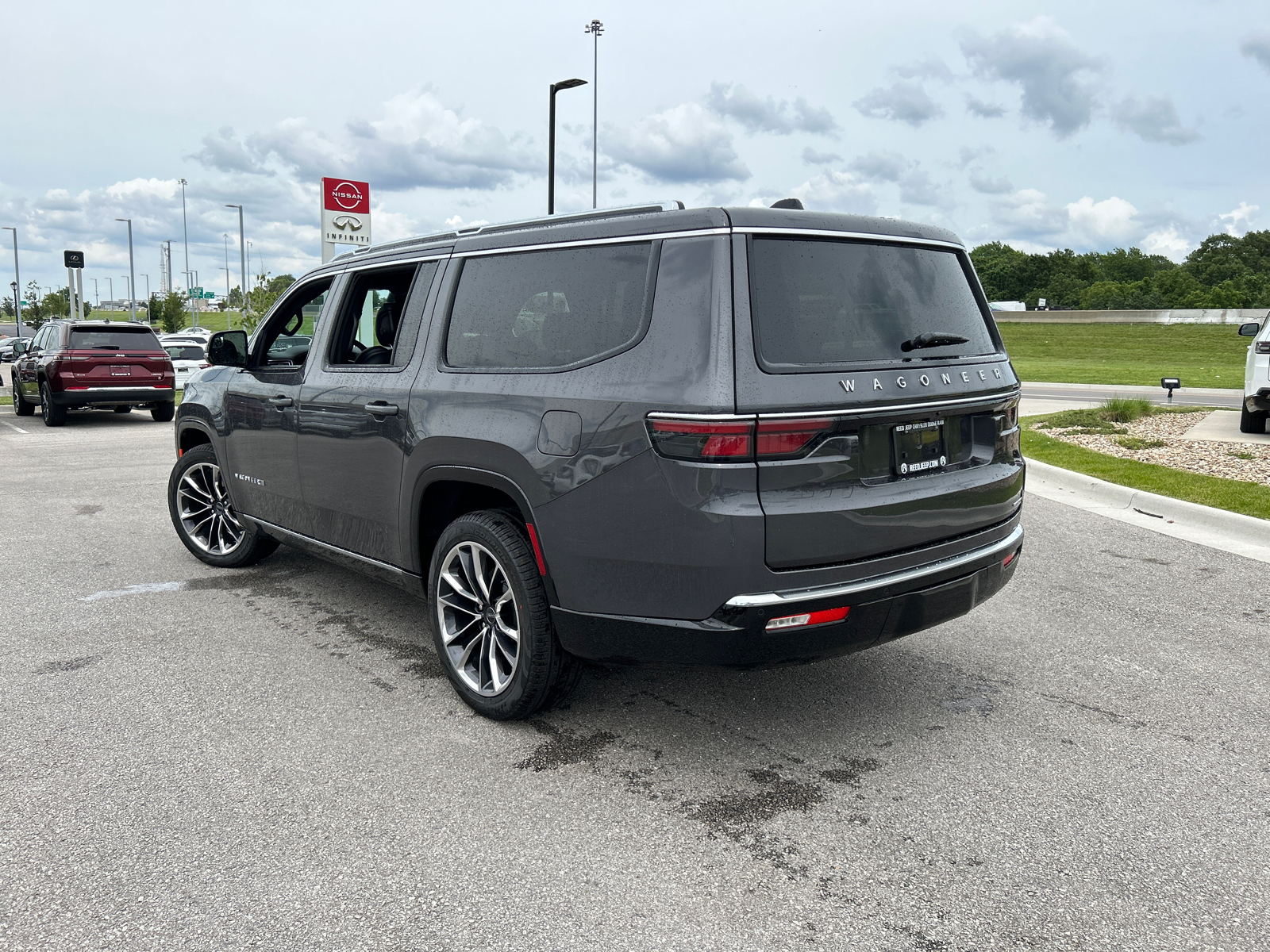 2024 Jeep Wagoneer L Series III 7