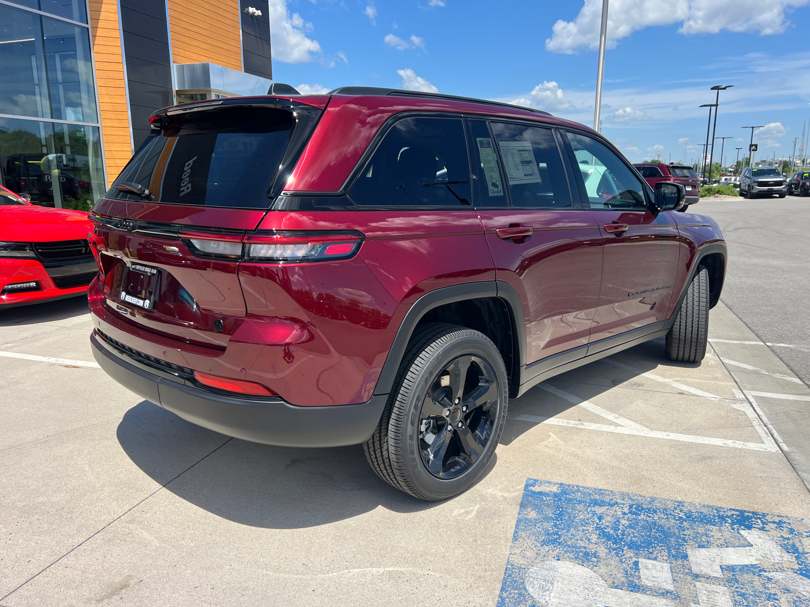 2024 Jeep Grand Cherokee Altitude X 9