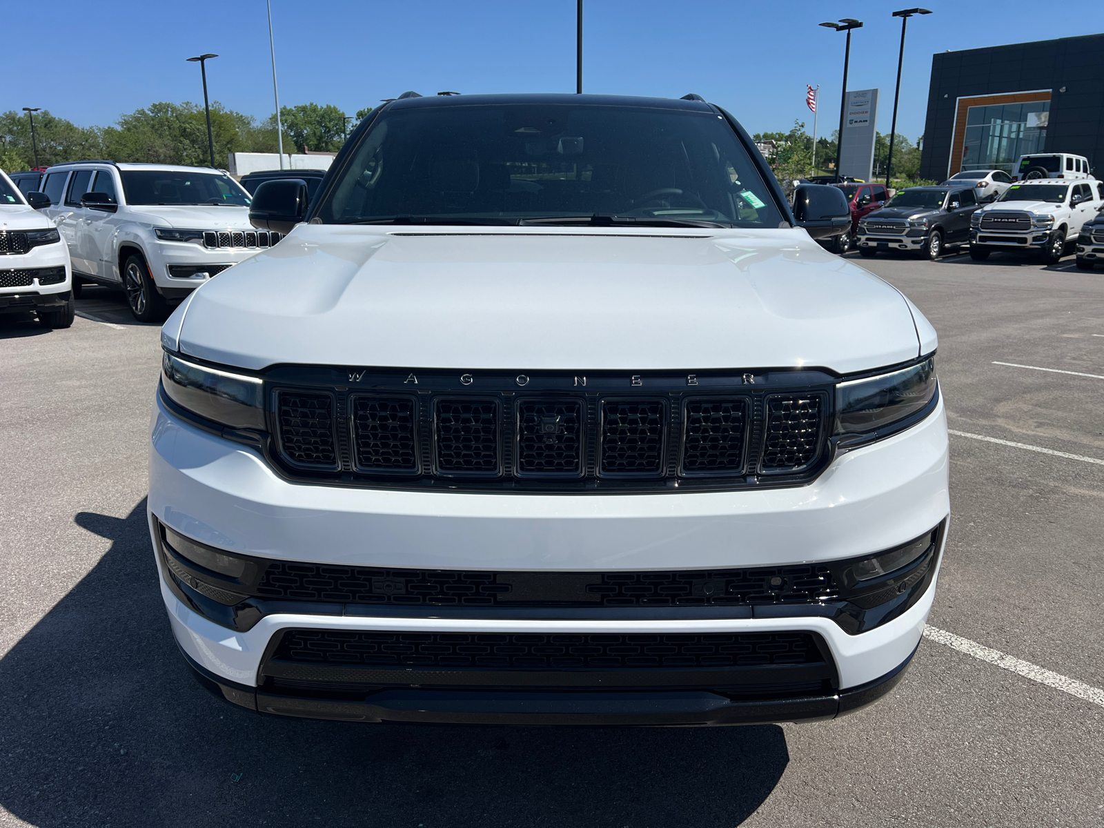 2024 Jeep Grand Wagoneer L Series II 3