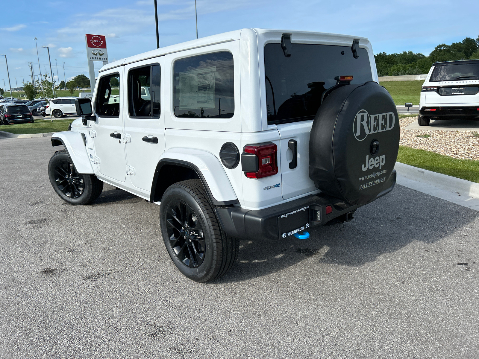 2024 Jeep Wrangler 4xe Sahara 7